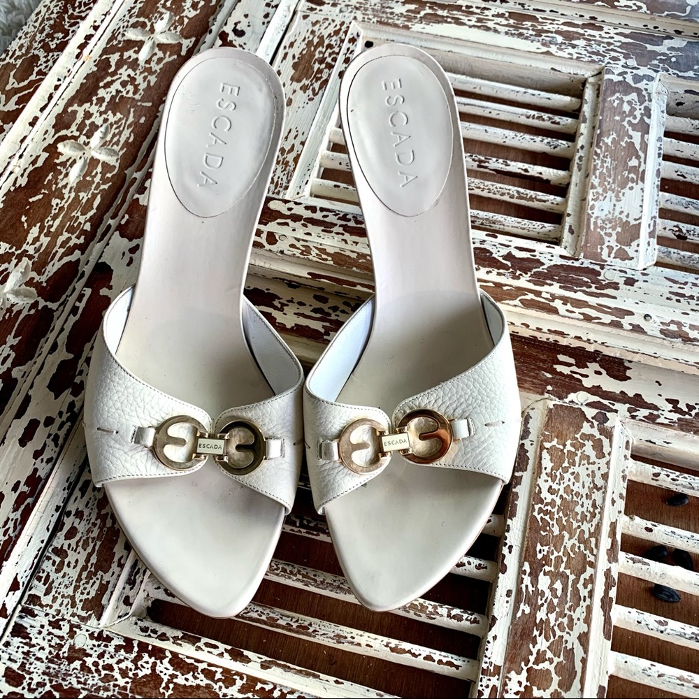 ‼️SOLD‼️Escada Leather Mules